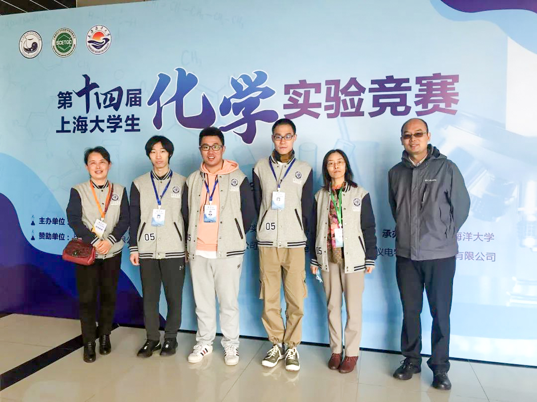 在刘永梅老师,孙兴文老师和匡云艳老师的带领下,我系2018级